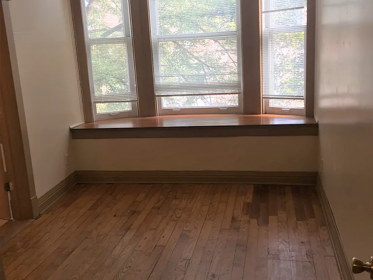 104 E Kirkwood Ave — Photo 25