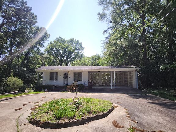2nd image of 2610 W Montgomery Rd