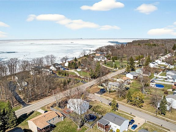 5th image of 6709 Lake Shore Rd