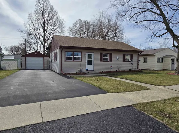 1123 Evans Ave, Loves Park, IL 61115