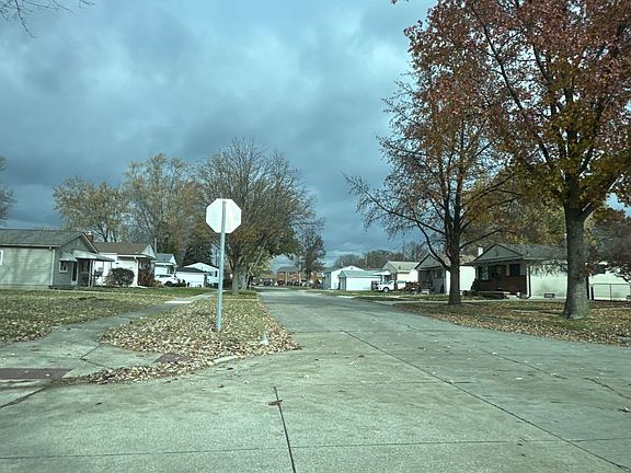 5th image of 28311 Roy St