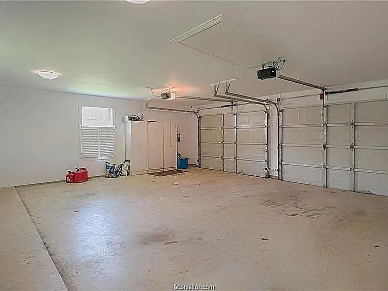 6353 FM 1361 — Photo 10