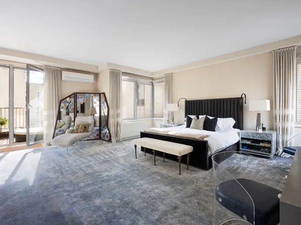 224 West 18th Street image 13 of 19