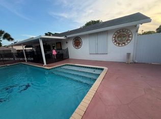 Country Lake Manors Sec 3, Hialeah, FL 33015