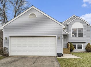 8118 Glenbarr Dr, Parma, MI 49269
