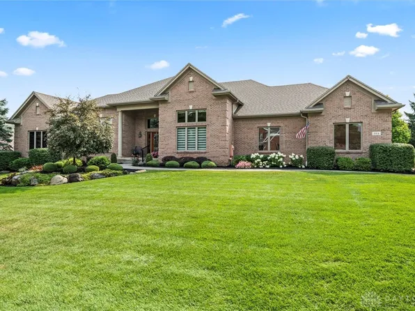 314 Countryside Dr N, Troy, OH 45373