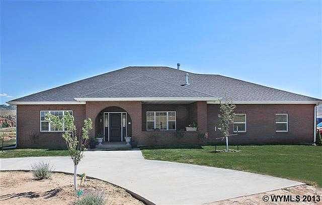 1st image of 332 Mairlove Ln