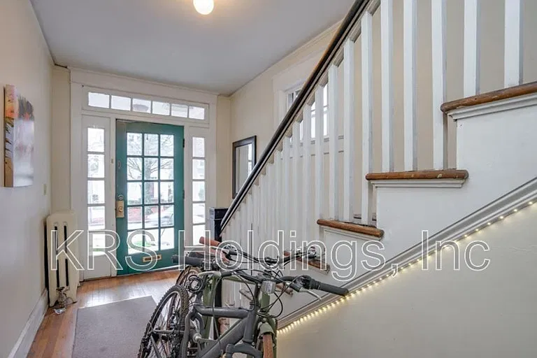 726 W Princess Anne Rd #1 — Photo 4