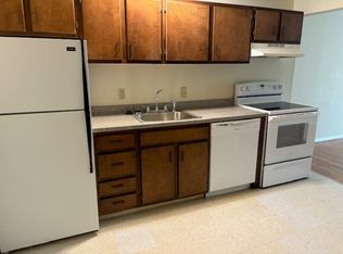 39 Dinan Dr APT 19, Gardner, MA 01440