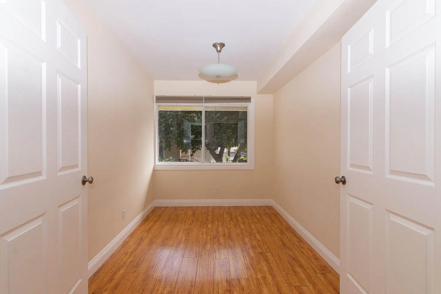 4029 Ramsdell Ave — Photo 2