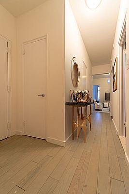 5th image of 210 E 38th St APT 5d