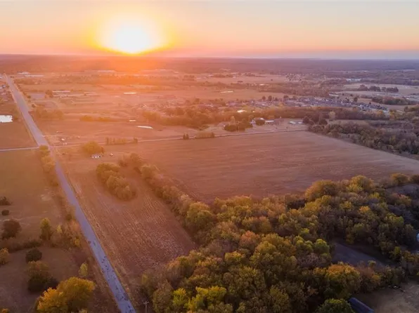 W Oak St, Skiatook, OK 74070