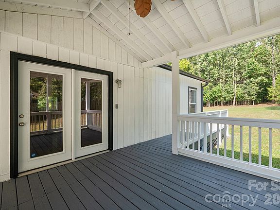 5th image of 10111 Withers Rd