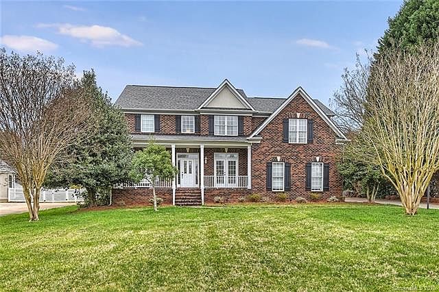 1st image of 290 Knoxview Ln