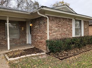 925 Lindy Ct, Irving, TX 75060