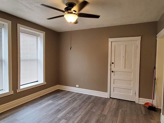 2nd image of 1553 N Harding Ave Floor 1