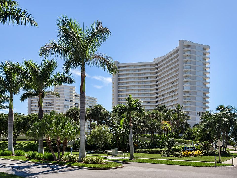 1st image of 320 Seaview Ct APT 1009