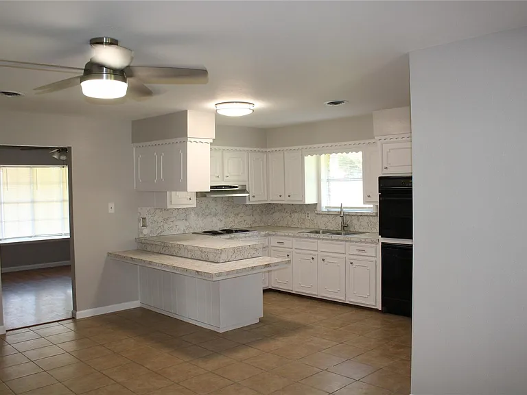 121 Mary Ln — Photo 11