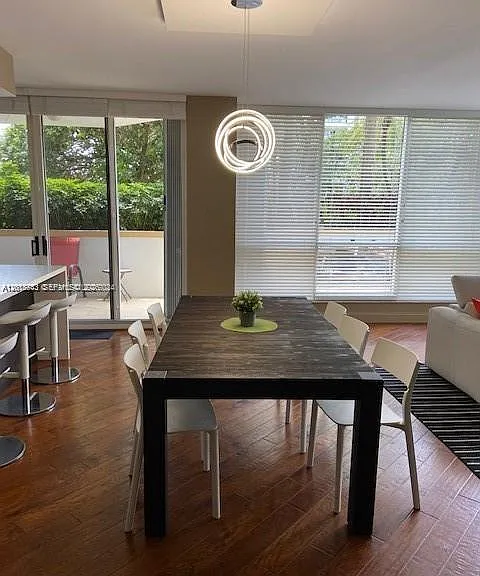 21150 Point Pl #405 — Photo 12