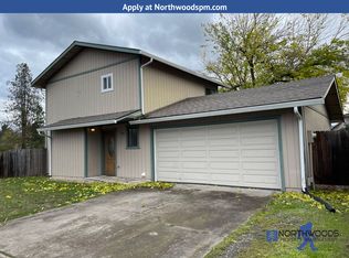 633 Sarah Ln, Eagle Pt, OR 97524