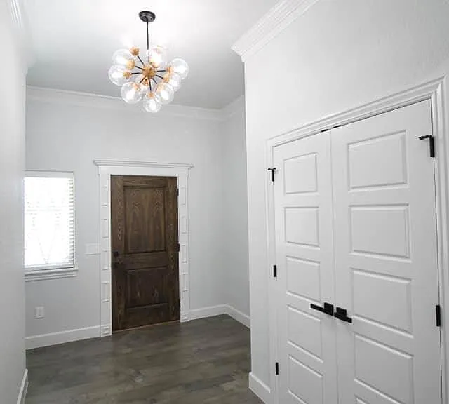 502 SW Ramsey Ln — Photo 9