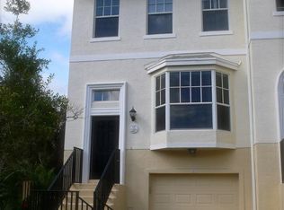 1700 42nd Sq APT 101, Vero Beach, FL 32960