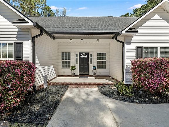 5th image of 323 Meadowlark Cir