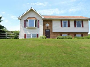 353 E Brubaker Valley Rd, Lititz, PA 17543