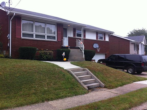 2nd image of 1064 Barone Dr #1064