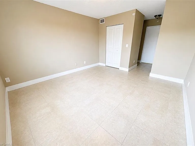 1205 Wildwood Lakes Blvd #203 — Photo 7