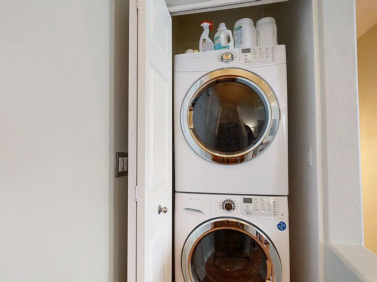 615 E Portland St #118 — Photo 10