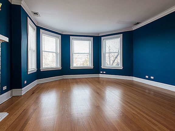 3rd image of 1425 W Pratt Blvd #3