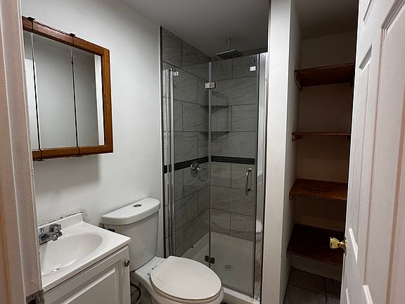 5th image of 816 Elton Ave #2