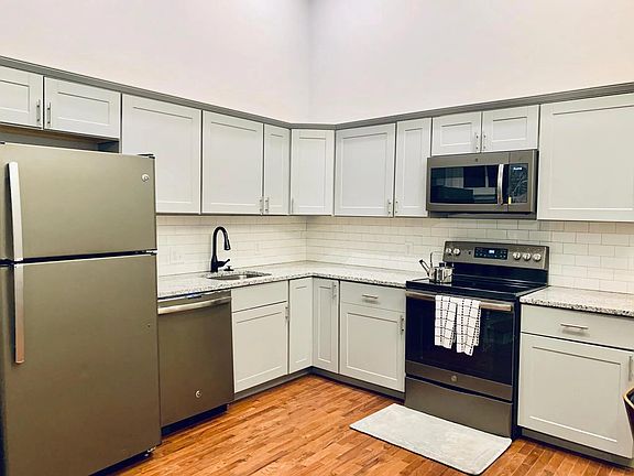2nd image of 2704 Utah St #1F