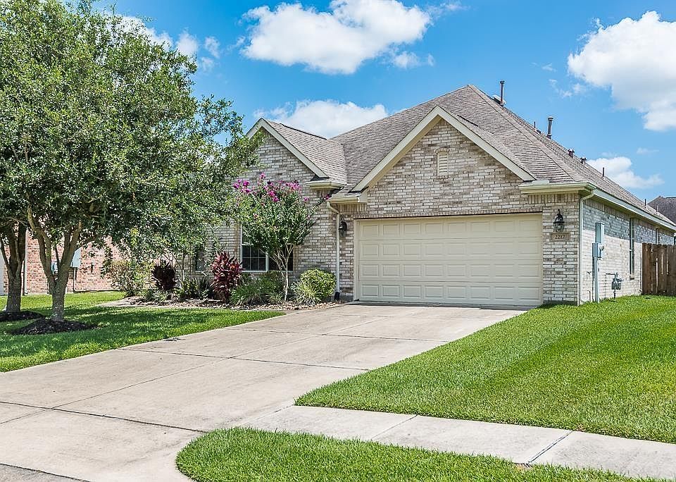 1st image of 2212 Mangrove Bend Dr