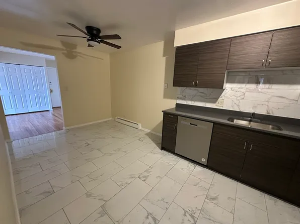 440 Stevens Dr, Addison, IL