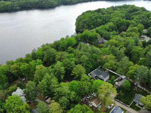 32 Birch Rd, Natick, MA 01760