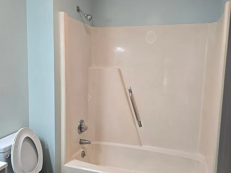401 Hilltop Dr — Photo 12