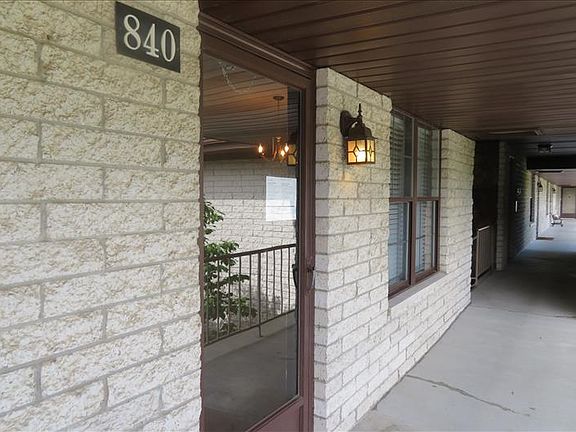 3rd image of 840 Senate Ave