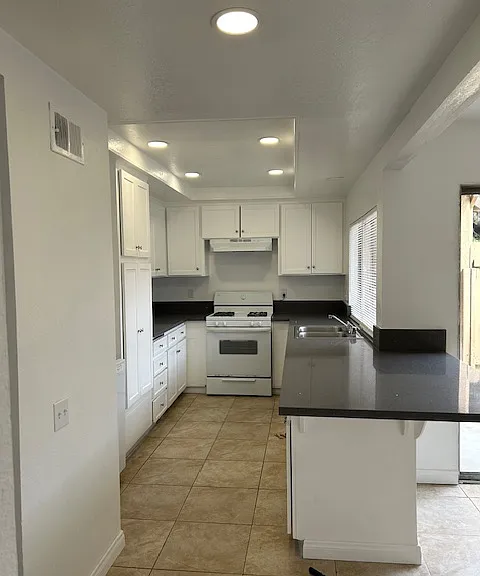167 S Malena Dr #A — Photo 6