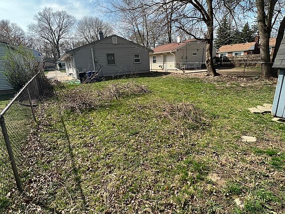 5th image of 26442 Lorenz St