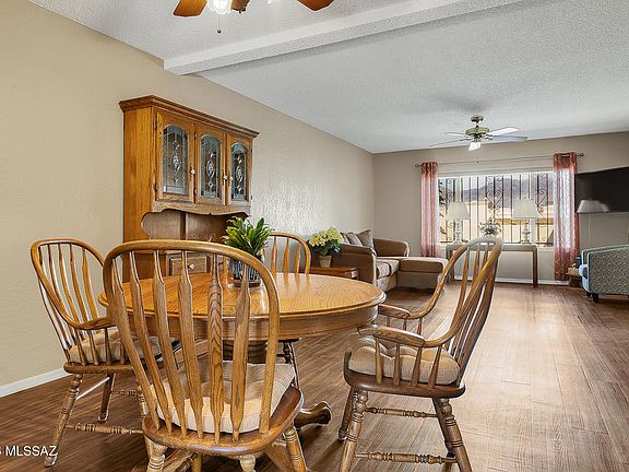 4th image of 974 N Caribe Ave