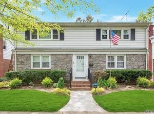 77 Nassau Blvd, West Hempstead, NY 11552