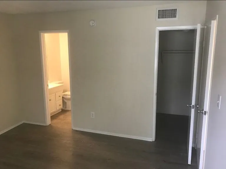 18100 Roscoe Blvd Northridge, CA 91325 — Photo 15