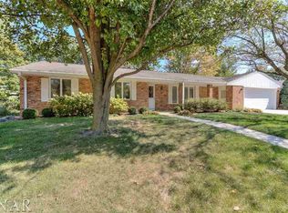 5 Ellen Way, Normal, IL 61761