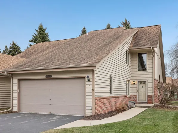 N34W23869 Grace AVENUE #B, Pewaukee, WI 53072