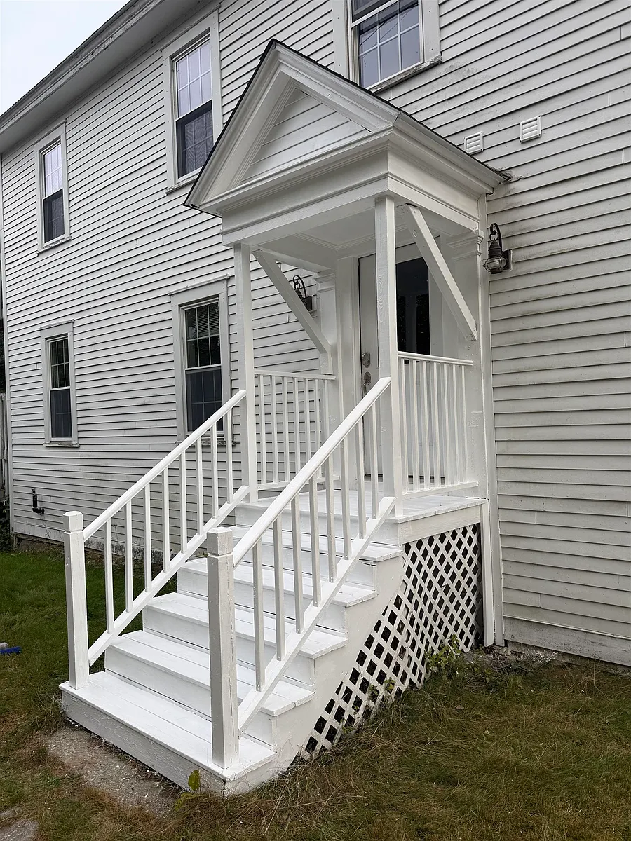 Building Photo - 526 Canaan St #2
