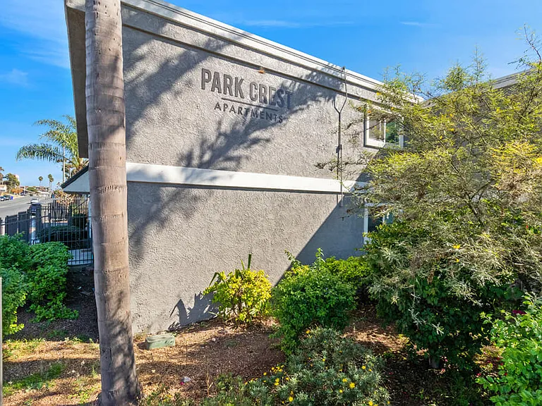 Park Crest Apartments — Photo 18