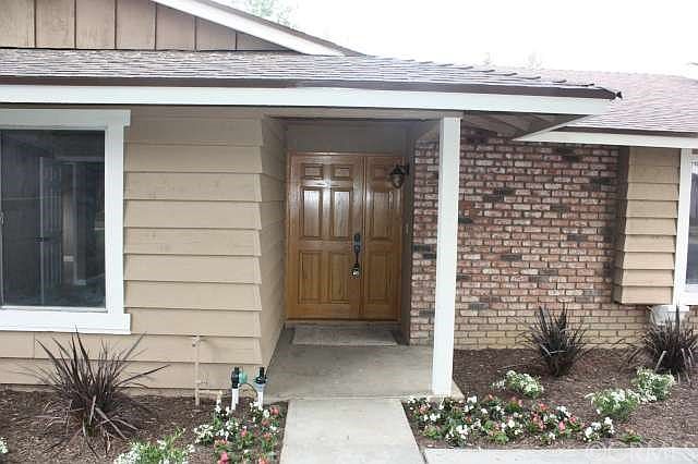 2nd image of 5987 Saturn Ln