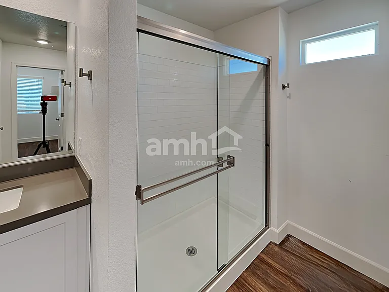 3345 Blodwen St — Photo 11